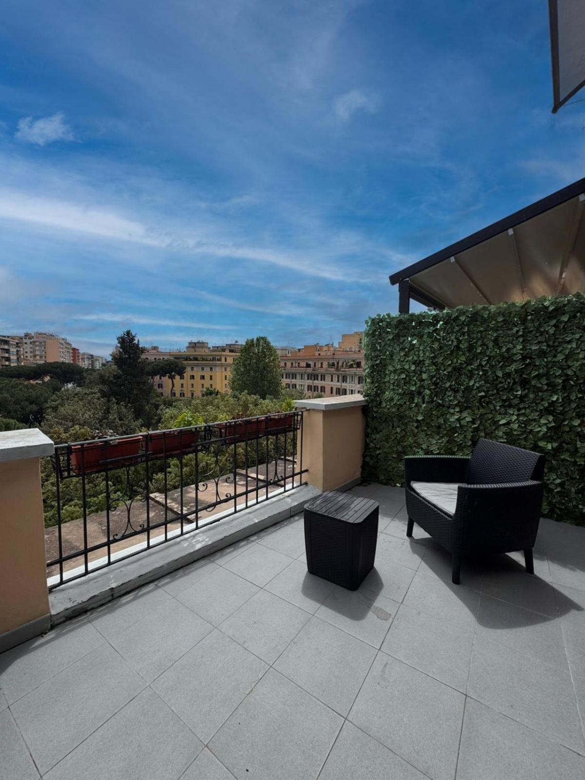 Guest house Re Di Rooftop